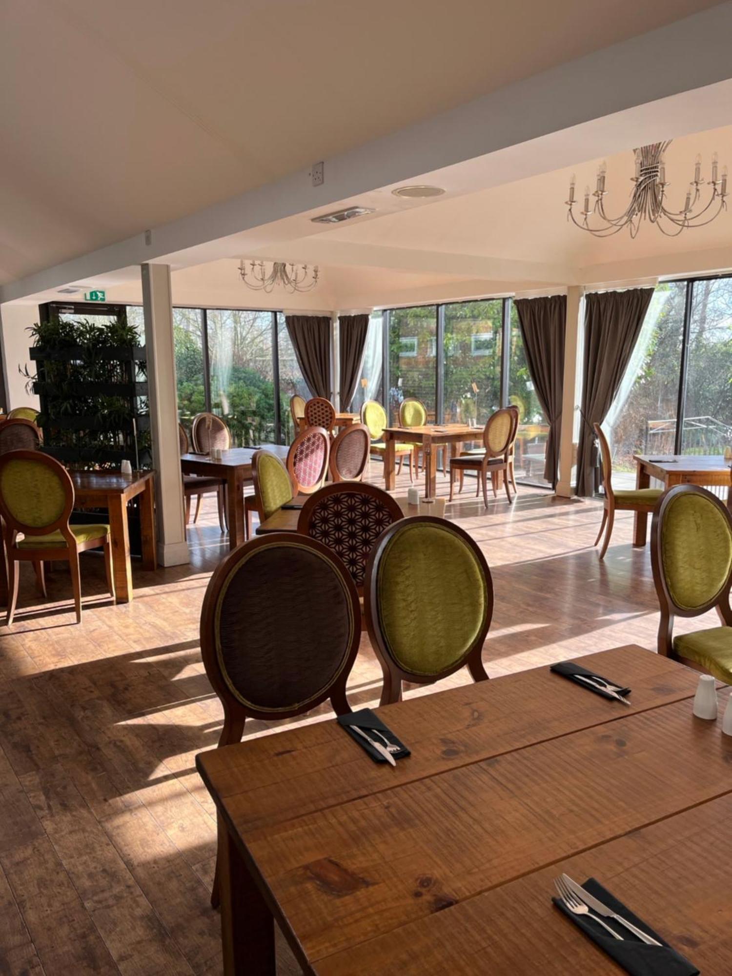 The Riverside House Hotel Mildenhall Esterno foto