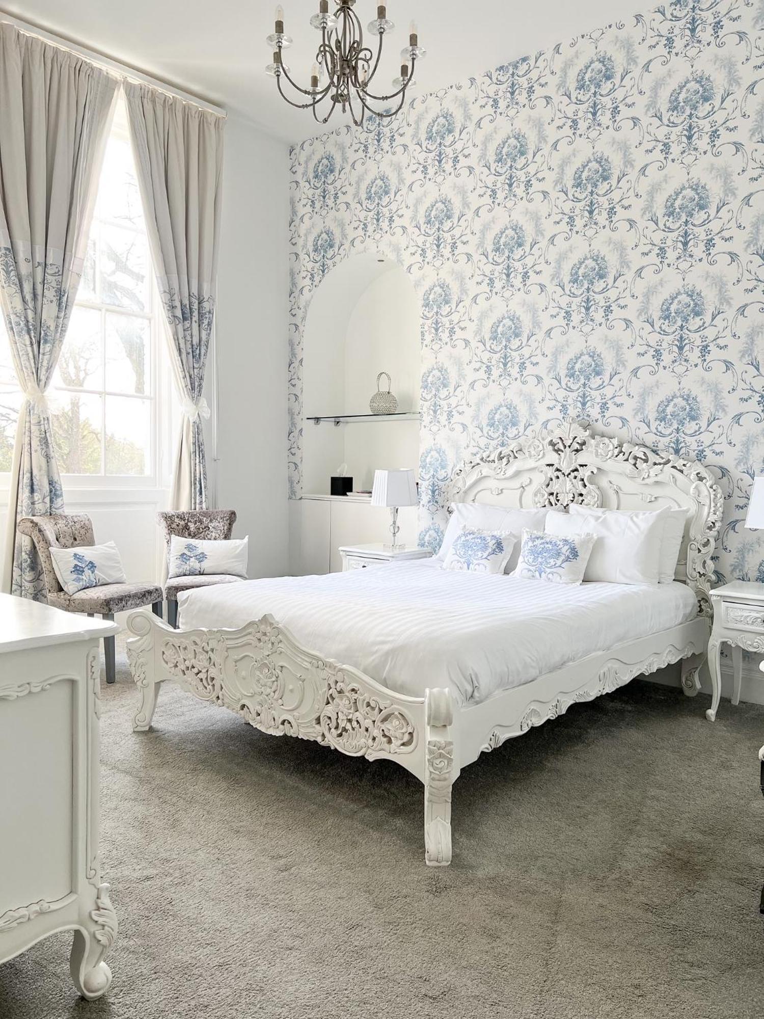 The Riverside House Hotel Mildenhall Esterno foto