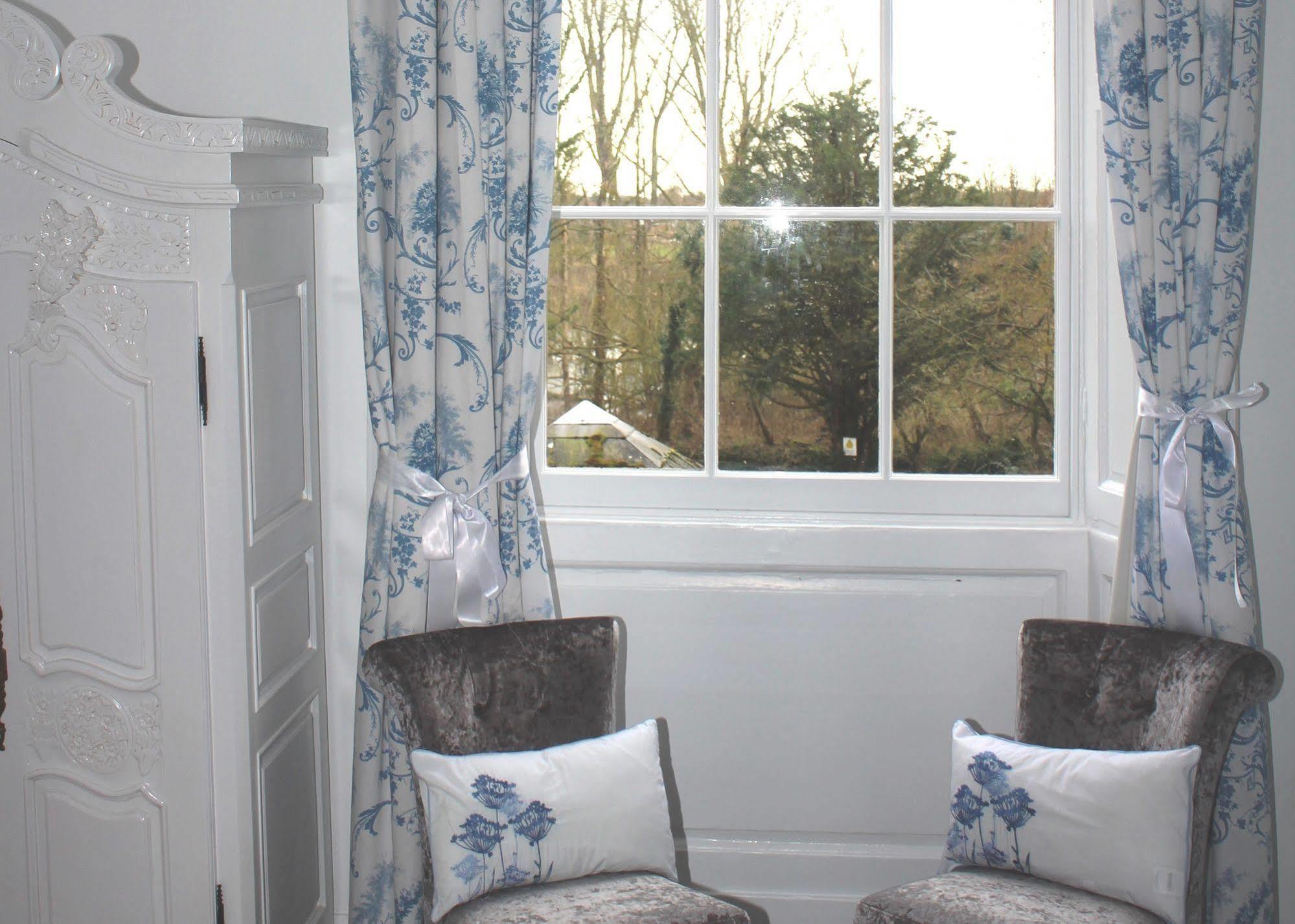 The Riverside House Hotel Mildenhall Esterno foto