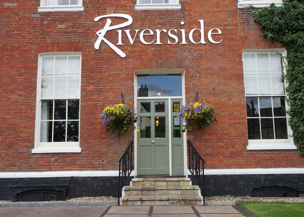 The Riverside House Hotel Mildenhall Esterno foto